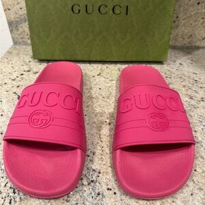Gucci Women's Pink Slide Sandals